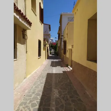 In The Center Of Town & Near The Lejlighed *